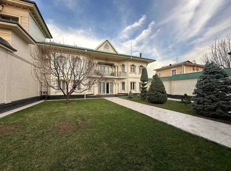 Ижарага берилади 7 хонали ҳовли уй, 7 сотих, 500 м² — Яккасарой тумани