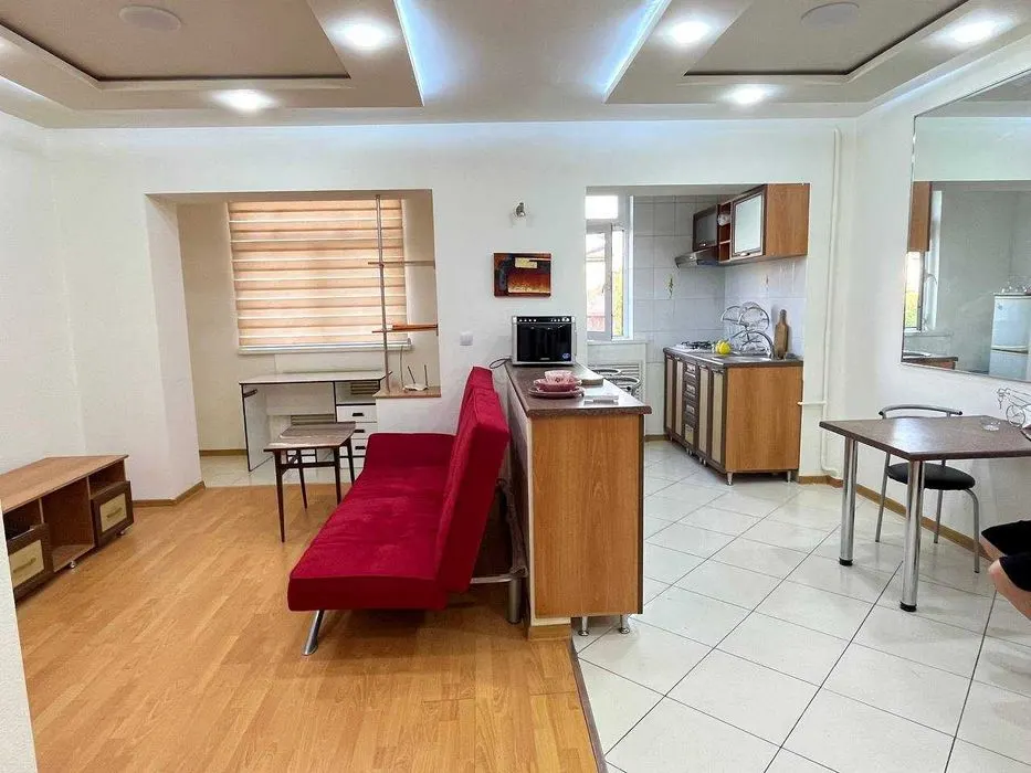 Ijaraga beriladi 1 xonali kvartira, 45 m², 4/4 qavat — Mirobod tumani