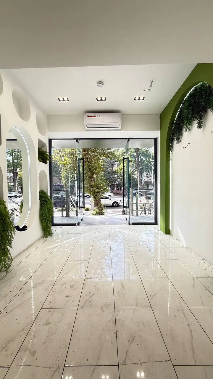 Ижарага берилади тижорат биноси, 42 м² — Мирзо Улуғбек тумани