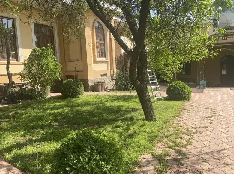 Продаётся 8-комнатный дом, 9.5 сот. — Мирзо-Улугбекский район