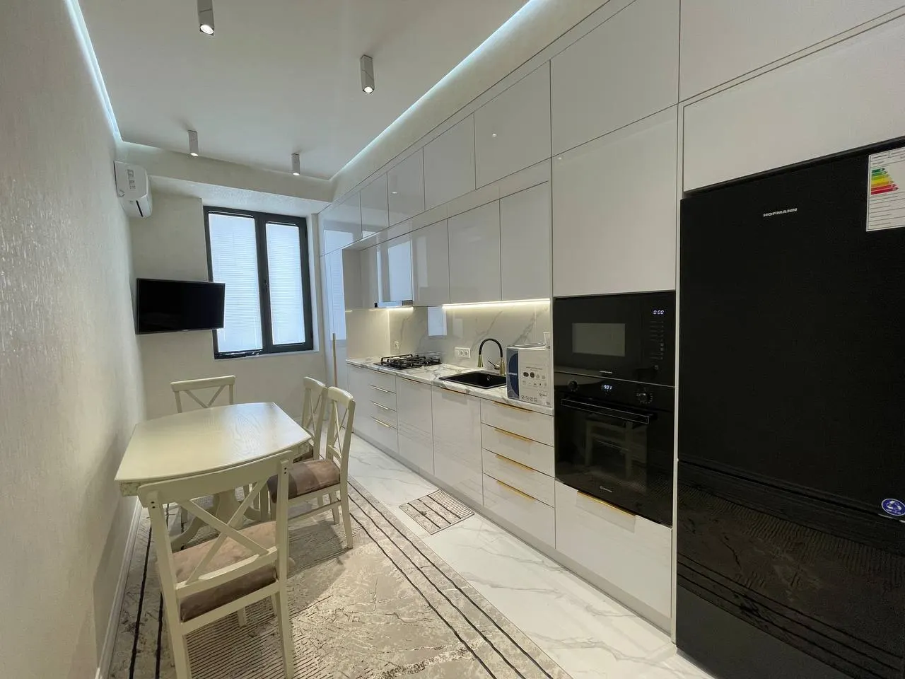 Продаётся 2-комнатная квартира, 70 м², 4/8 этаж — Мирзо-Улугбекский район