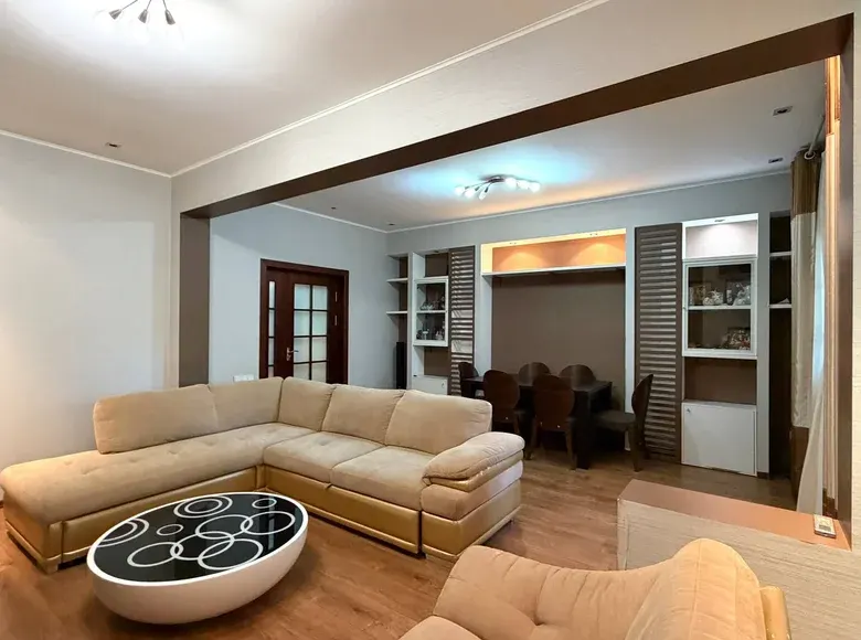 Ijaraga beriladi 4 xonali kvartira, 92 m², 4/5 qavat — Mirzo Ulugʻbek tumani