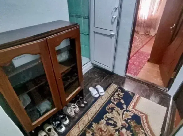 Sotiladi 2 xonali kvartira, 1/4 qavat — Yakkasaroy tumani