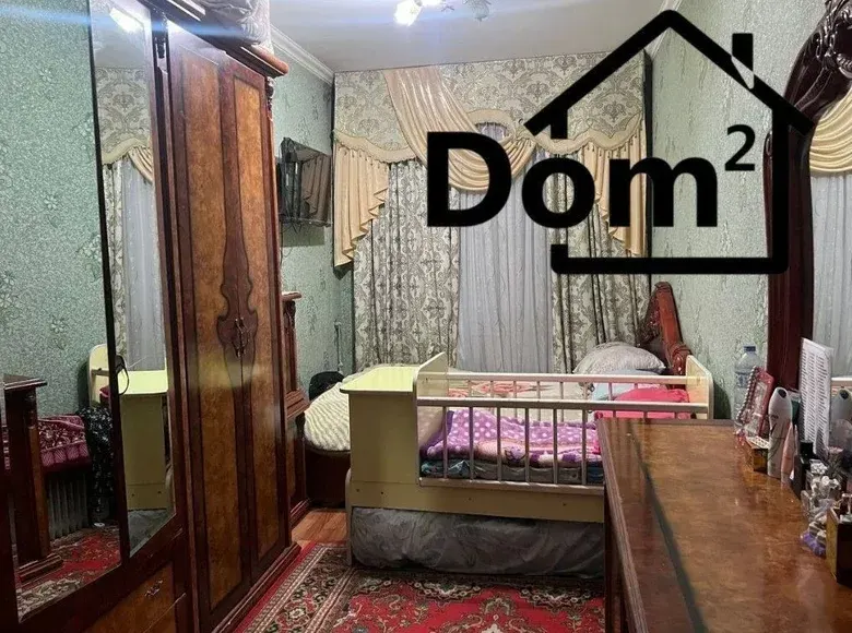 Продаётся 3-комнатная квартира, 60 м², 1/4 этаж — Чиланзарский район