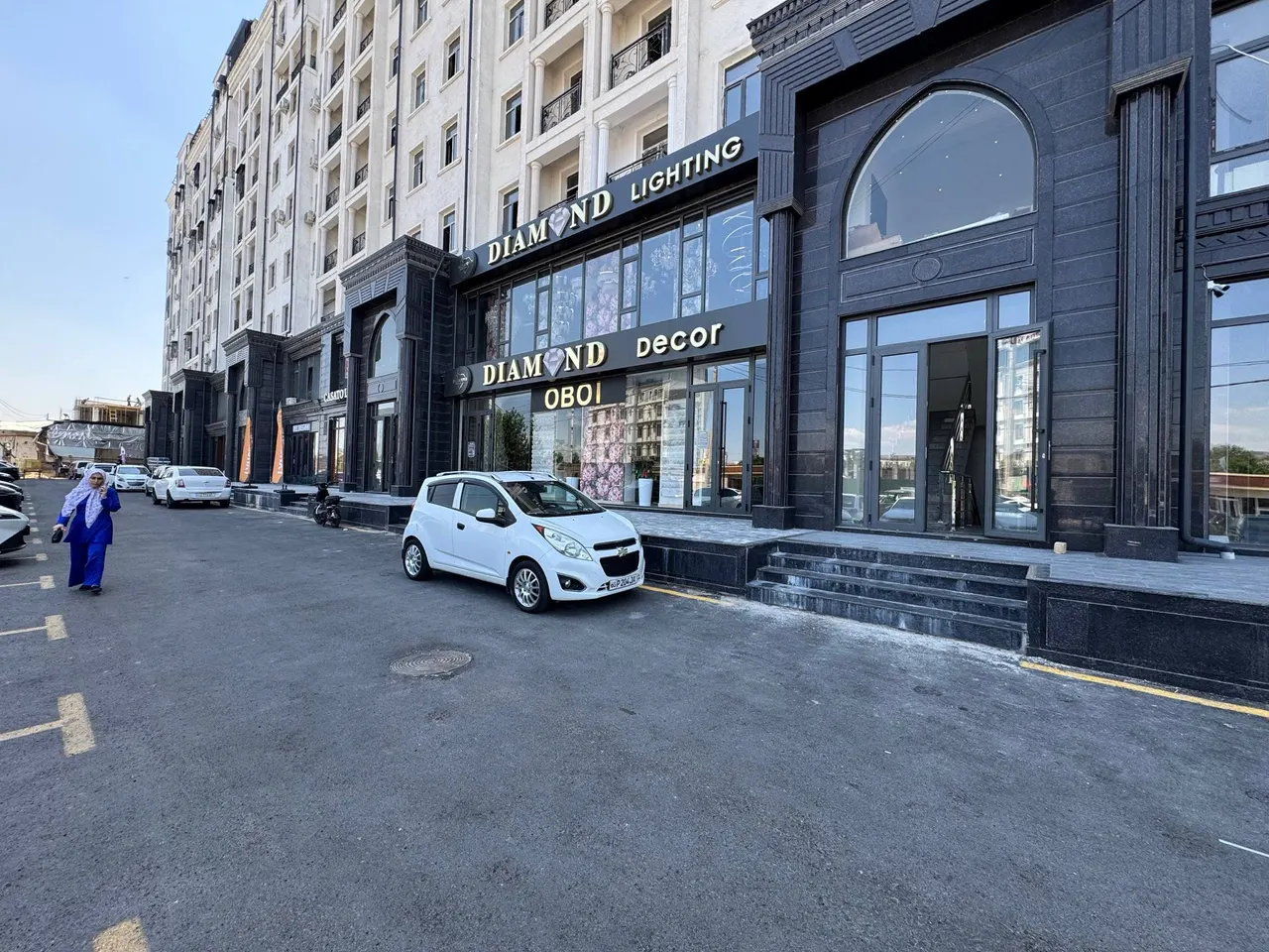 Ижарага берилади тижорат биноси, 130 м² — Олмазор тумани