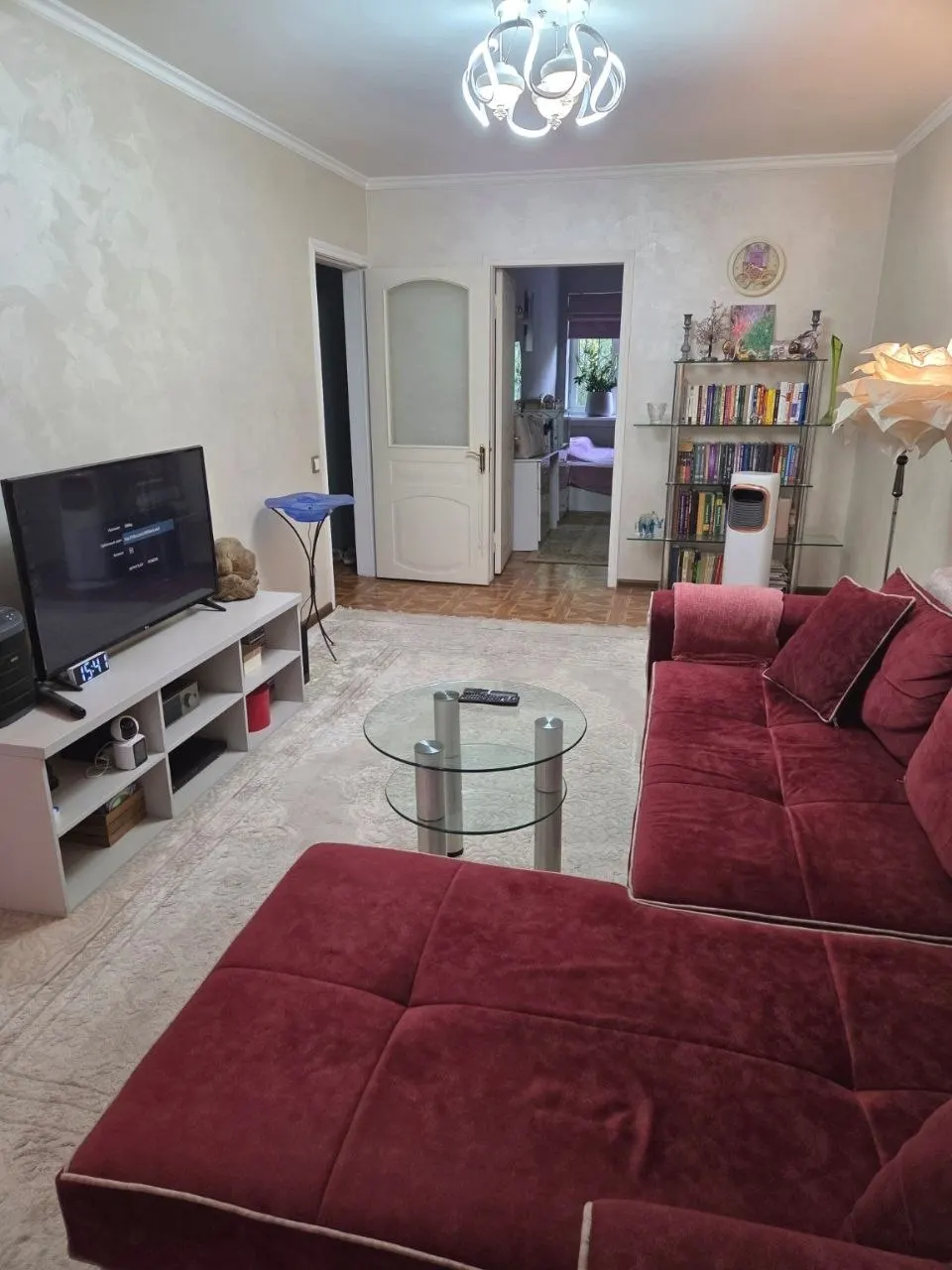 Сотилади 2 хонали квартира, 52 м², 2/5 қават — Мирзо Улуғбек тумани