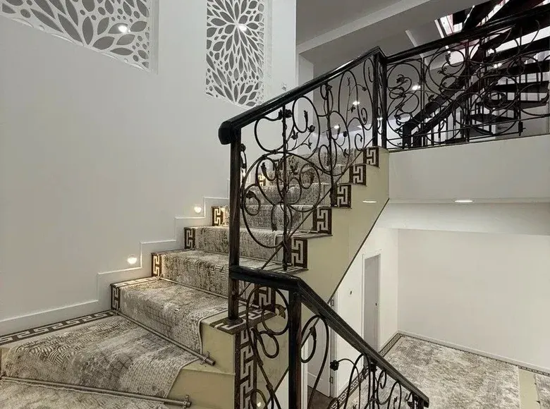 Сотилади 5 хонали ҳовли уй, 1.8 сотих, 400 м² — Тошкент шаҳри