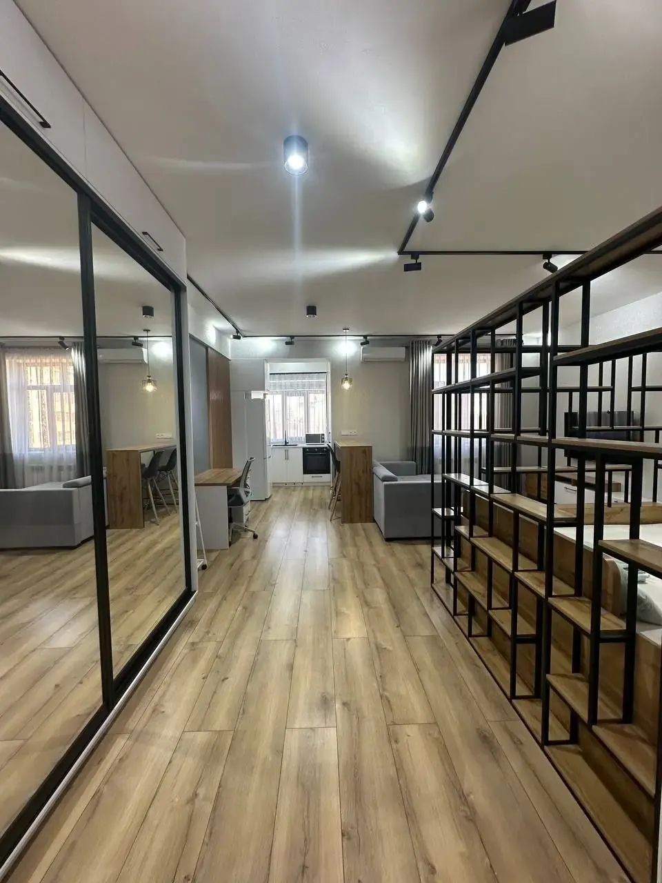 Sotiladi 1 xonali kvartira, 43 m², 6/8 qavat — Mirobod tumani