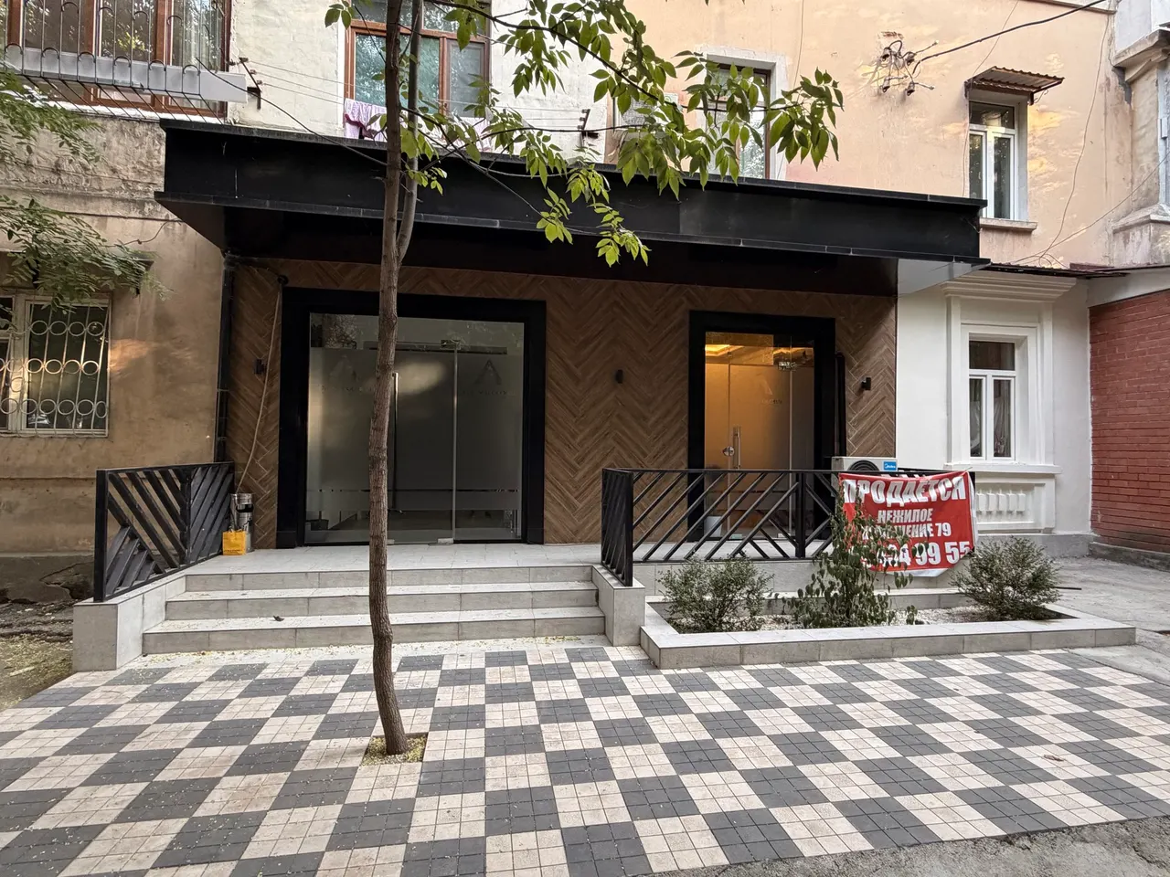 Sotiladi tijorat binosi, 79 m², 1/5 qavat — Yakkasaroy tumani