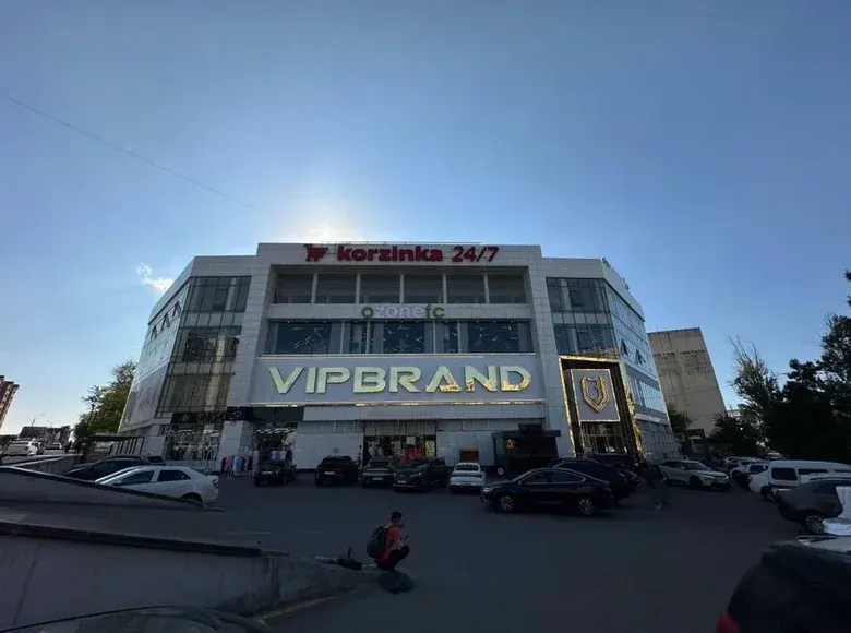Сотилади тижорат биноси, 1500 м² — Яшнобод тумани