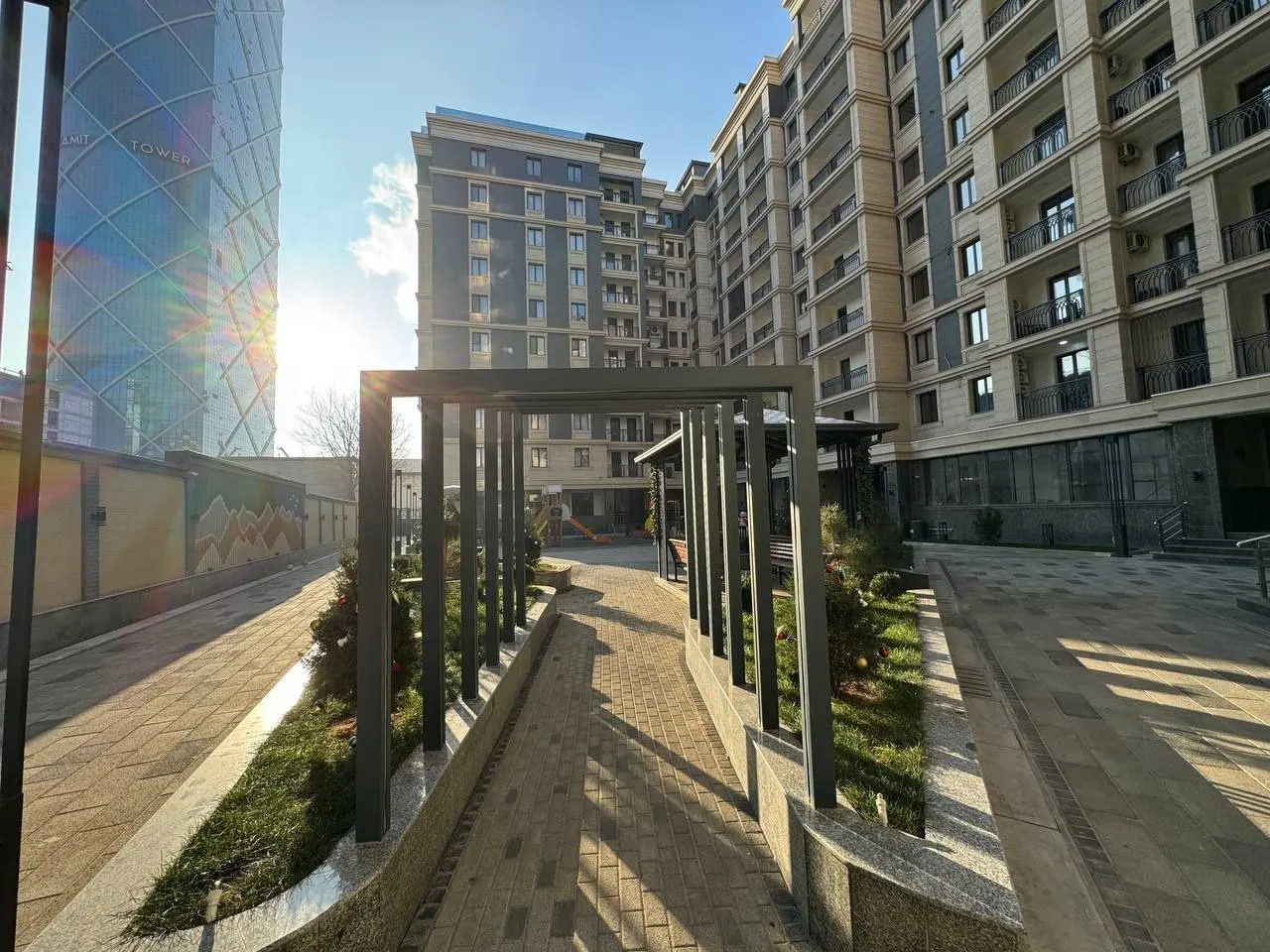 Sotiladi 3 xonali kvartira, 88 m², 8/10 qavat — Yakkasaroy tumani