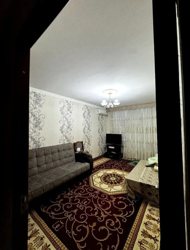 Sotiladi 2 xonali kvartira, 54 m², 2/4 qavat — Chirchiq shahri