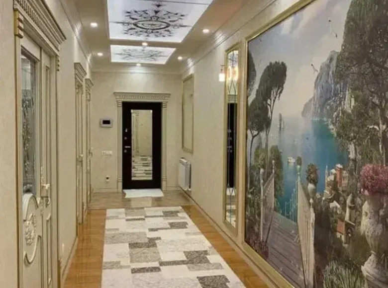 Сдаётся 3-комнатная квартира, 104 м², 2/10 этаж — Яккасарайский район