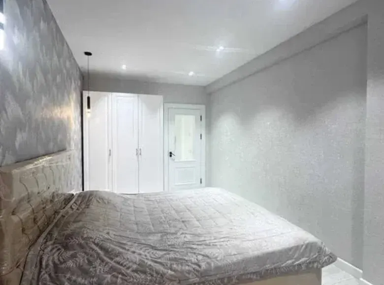 Сдаётся 3-комнатная квартира, 65 м², 8/9 этаж — Шайхантахурский район