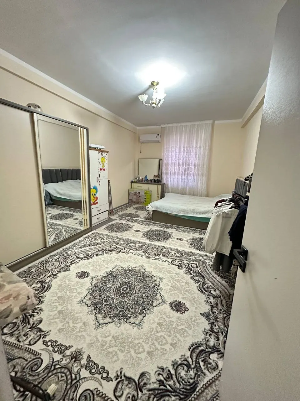 Сотилади 2 хонали квартира, 79 м², 1/10 қават — Янгиҳаёт тумани