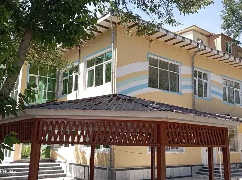 Продаётся коммерческое помещение, 750 м², 1/2 этаж — Чиланзарский район