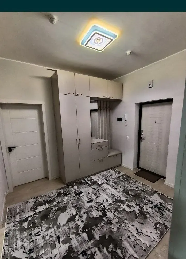 Сдаётся 2-комнатная квартира, 52 м², 8/16 этаж — Сергелийский район