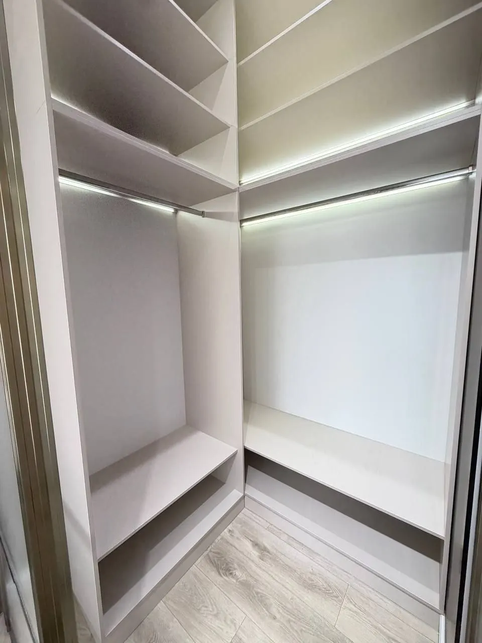 Продаётся 2-комнатная квартира, 46 м², 4/9 этаж — Юнусабадский район
