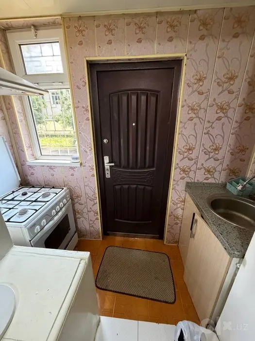 Сдаётся 3-комнатная квартира, 55 м², 1/4 этаж — Самарканд