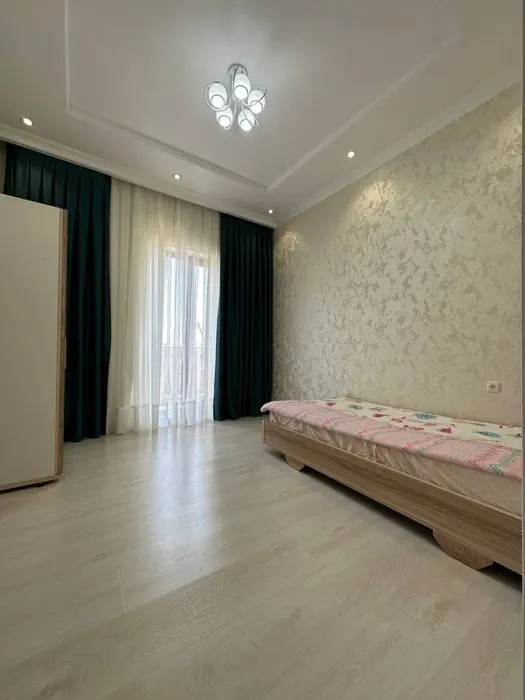 Ijaraga beriladi 3 xonali kvartira, 86 m², 4/10 qavat — Mirzo Ulugʻbek tumani