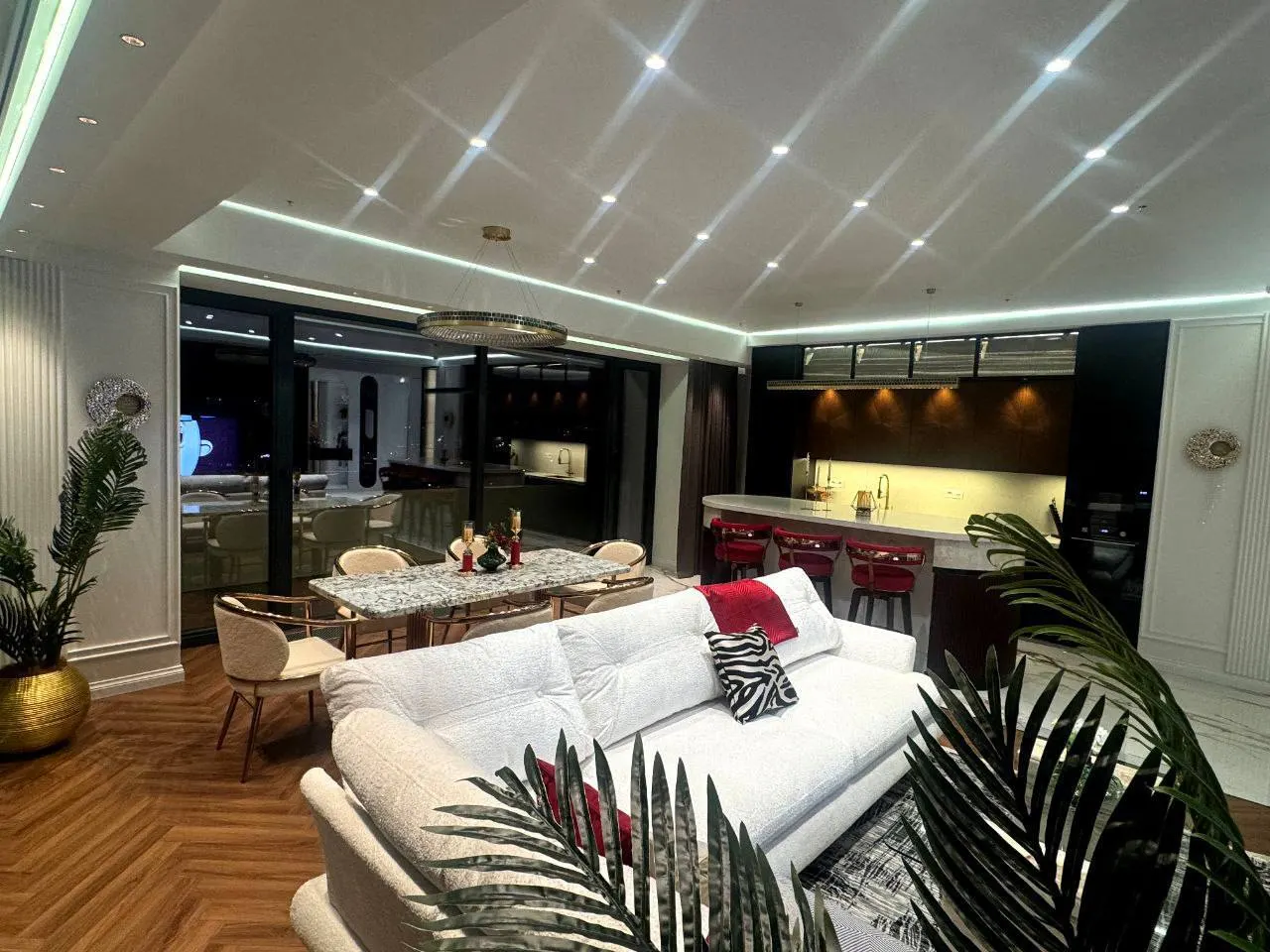 Сотилади 3 хонали квартира, 126 м², 18/27 қават — Шайхонтоҳур тумани