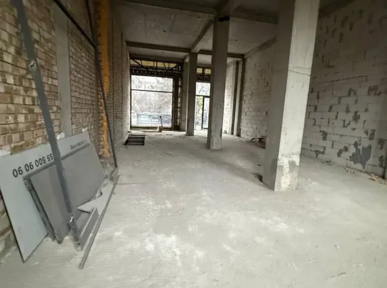 Сотилади тижорат биноси, 315 м² — Яккасарой тумани