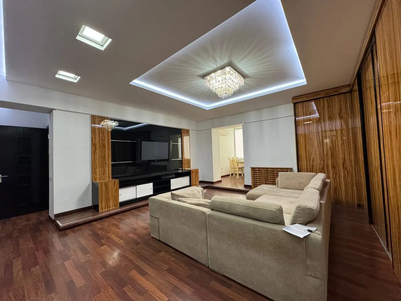 Продаётся 3-комнатная квартира, 95 м², 3/4 этаж — Яшнабадский район