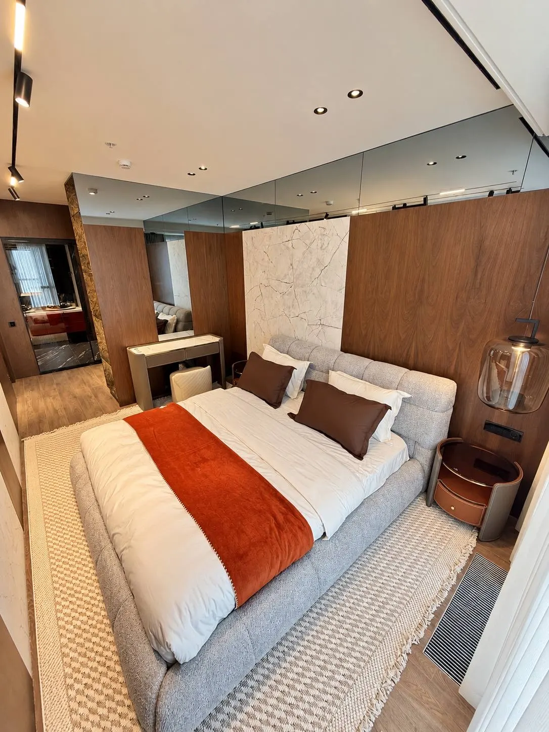 Ijaraga beriladi 3 xonali kvartira, 10 m², 41/48 qavat — Yakkasaroy tumani