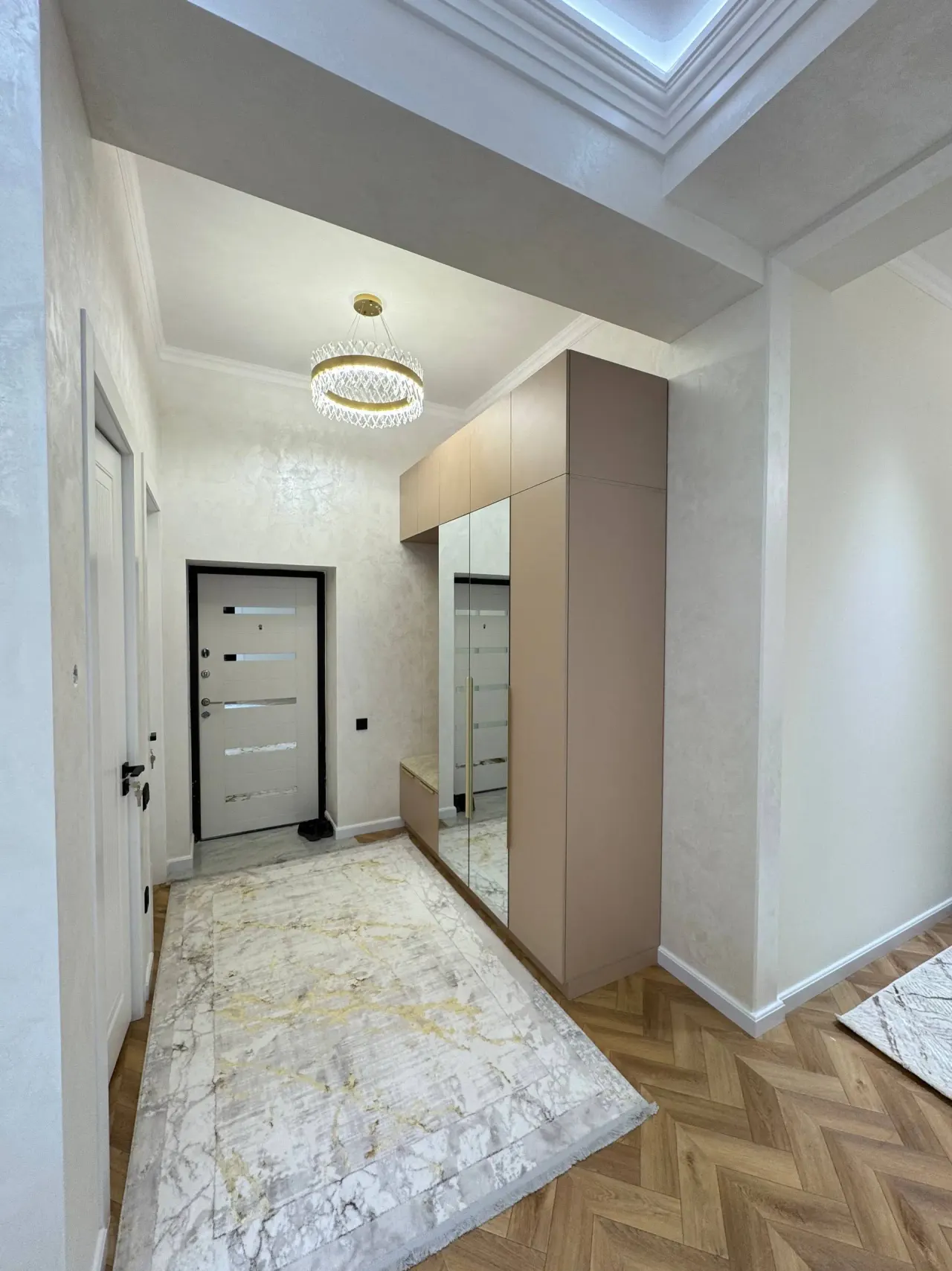 Sotiladi 3 xonali kvartira, 75 m², 11/11 qavat — Olmazor tumani
