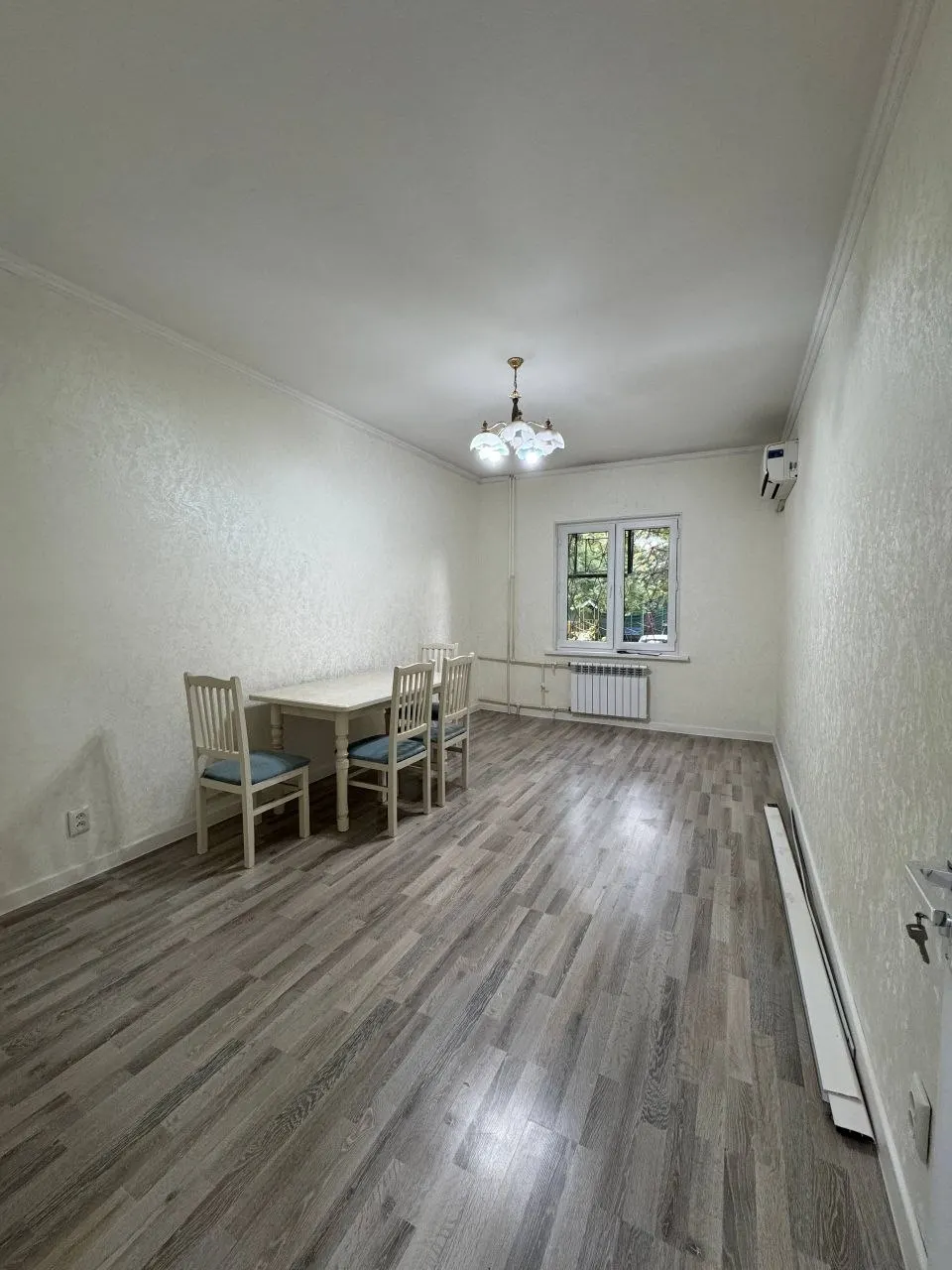 Sotiladi 1 xonali kvartira, 58 m², 1/4 qavat — Yunusobod tumani