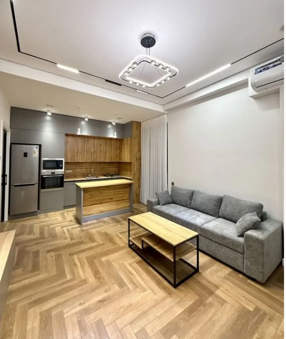Сдаётся 2-комнатная квартира, 70 м², 8/14 этаж — Яккасарайский район