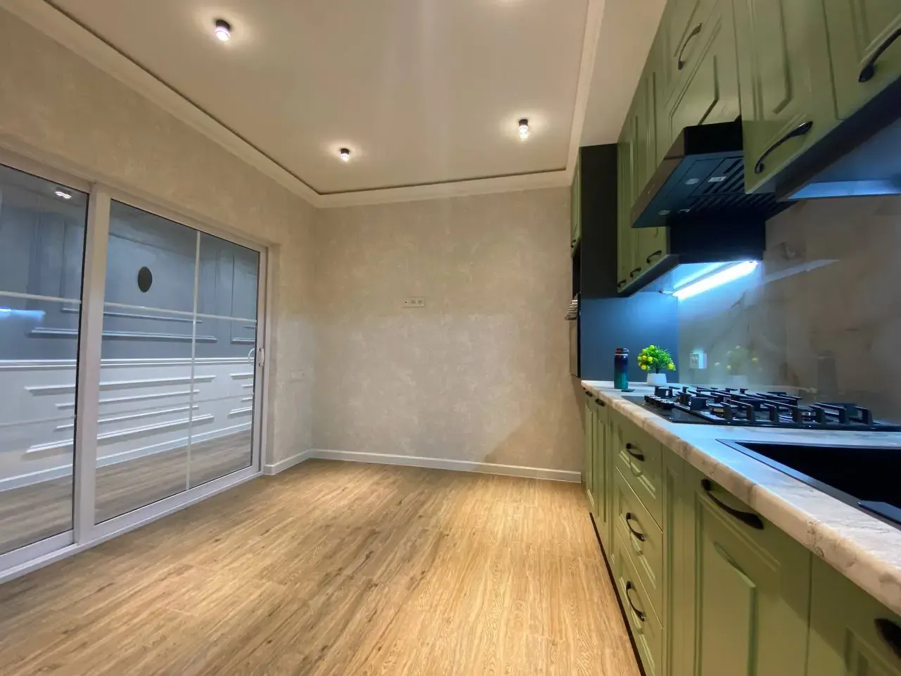 Сдаётся 3-комнатная квартира, 110 м², 8/8 этаж — Алмазарский район