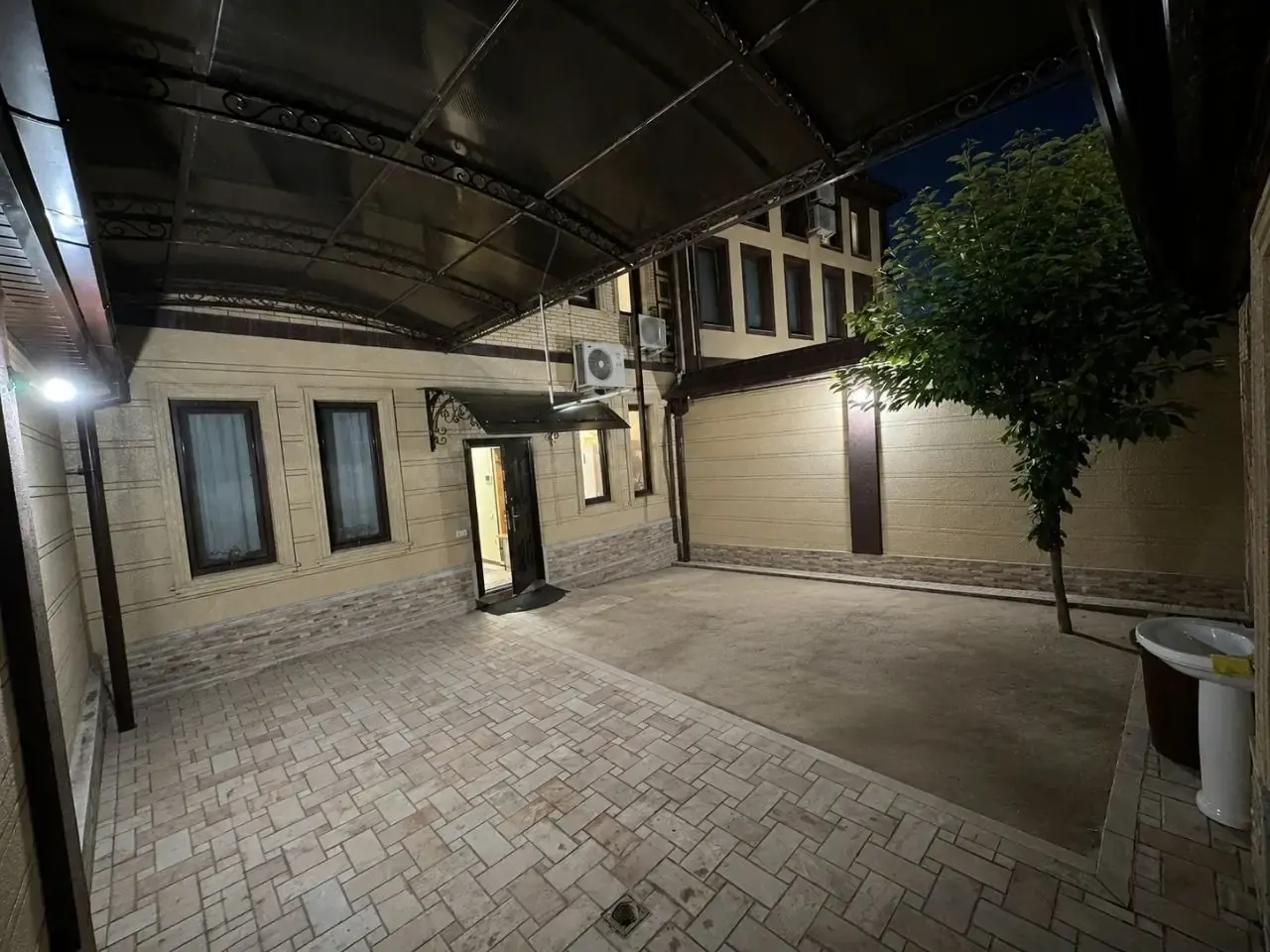 Ижарага берилади 5 хонали дала ҳовли, 1.2 сотих, 120 м², 2/2 қават — Мирзо Улуғбек тумани