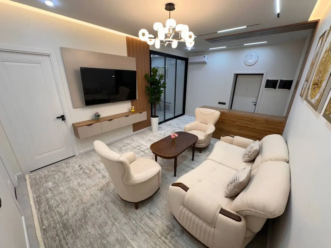 Сдаётся 3-комнатная квартира, 90 м², 4/10 этаж — Яккасарайский район