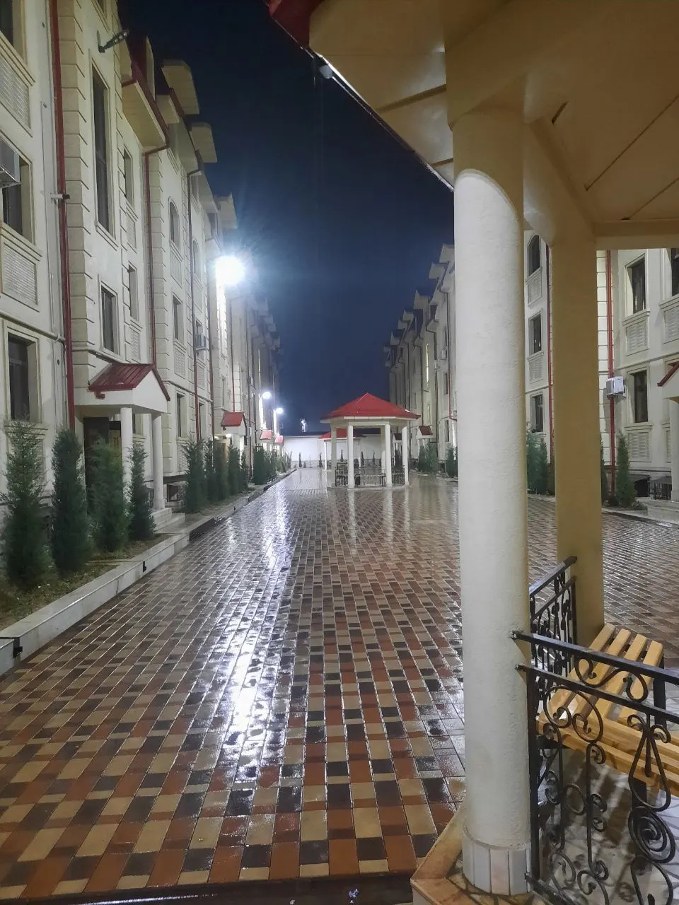 Сотилади 3 хонали квартира, 125 м², 1/4 қават — Тошкент тумани