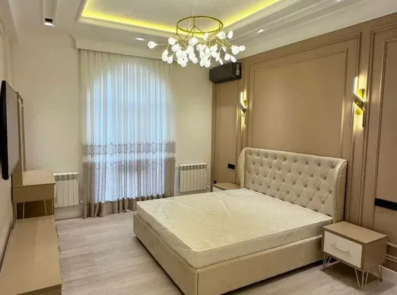Сдаётся 3-комнатная квартира, 107 м², 6/13 этаж — Яккасарайский район