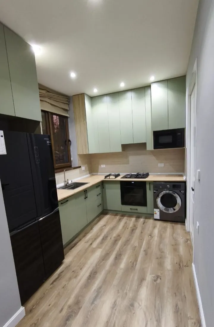 Сдаётся 3-комнатная квартира, 70 м², 1/3 этаж — Яккасарайский район
