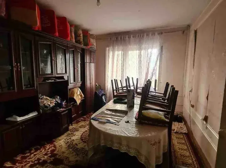 Sotiladi 3 xonali kvartira, 85 m², 3/5 qavat — Fargʻona shahri