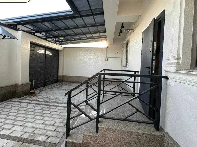Продаётся 5-комнатный дом, 1.3 сот., 140 м² — Сергелийский район
