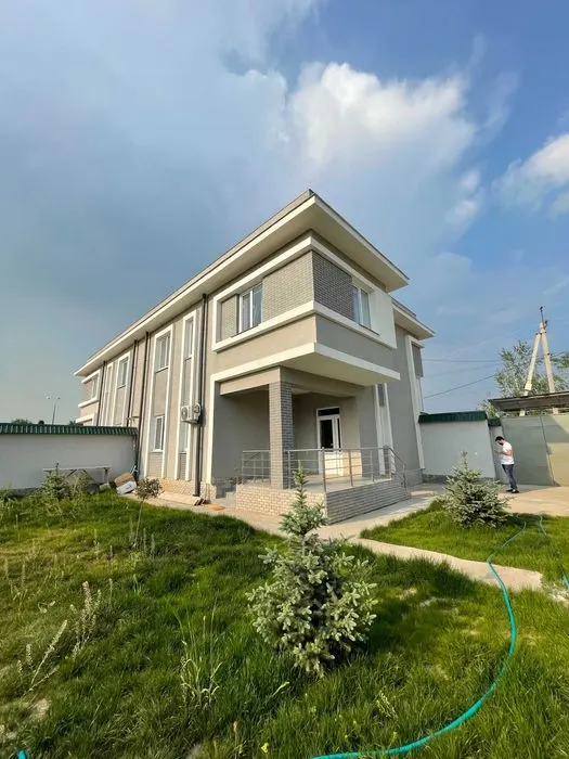 Сдаётся 4-комнатный дом, 4 сот., 200 м², 2 этажа — Кибрайский район