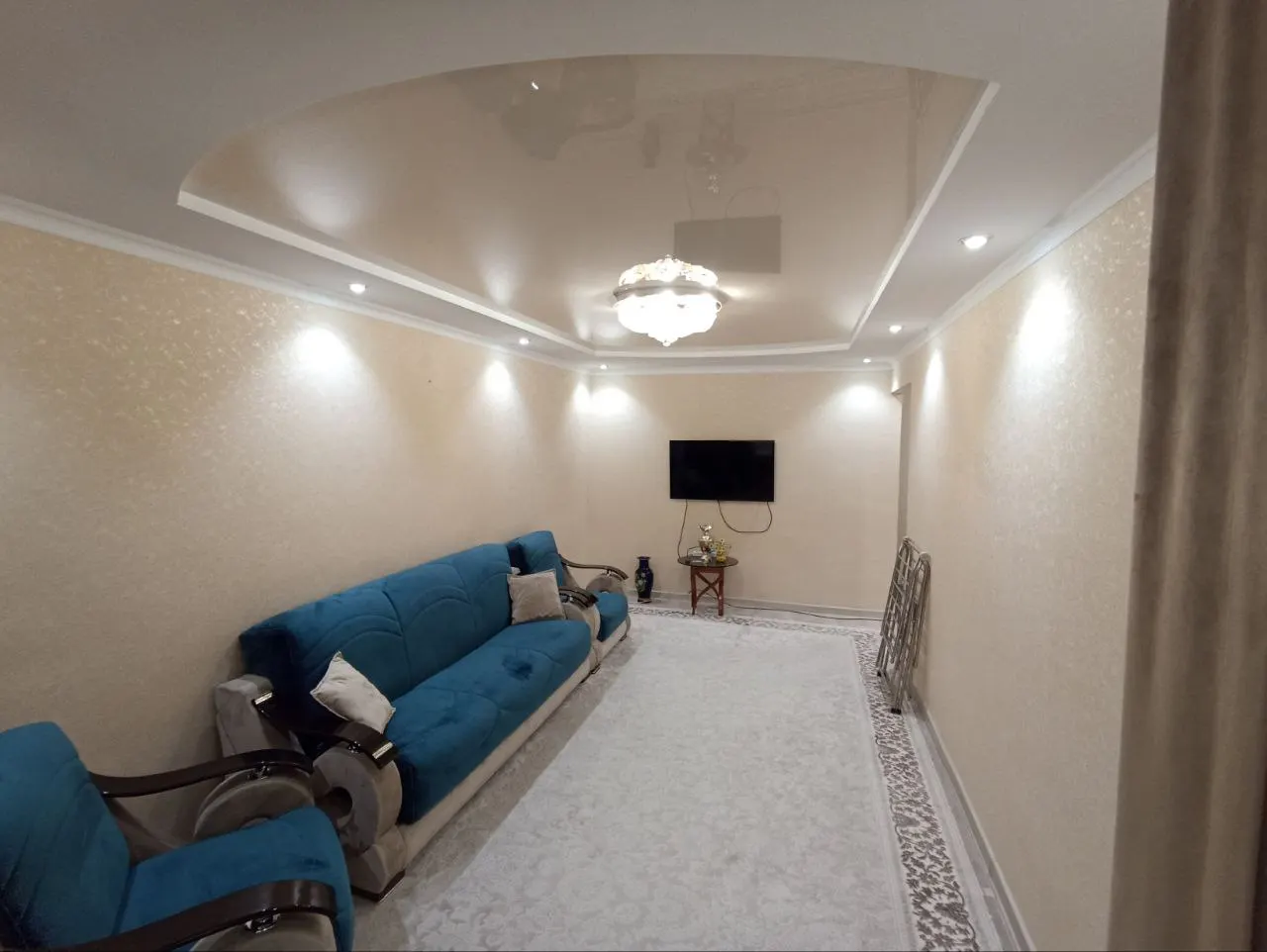 Сдаётся 4-комнатная квартира, 80 м², 3/5 этаж — Яккасарайский район