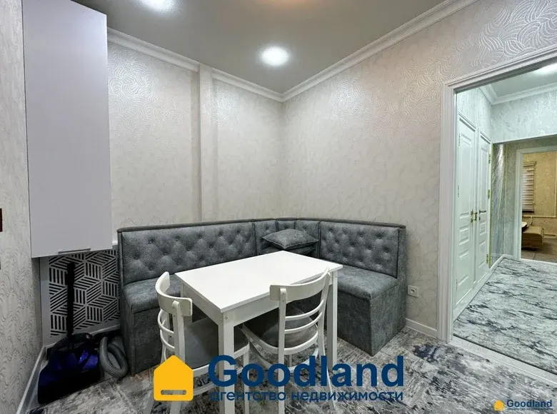 Sotiladi 3 xonali kvartira, 90 m², 2/5 qavat — Yunusobod tumani