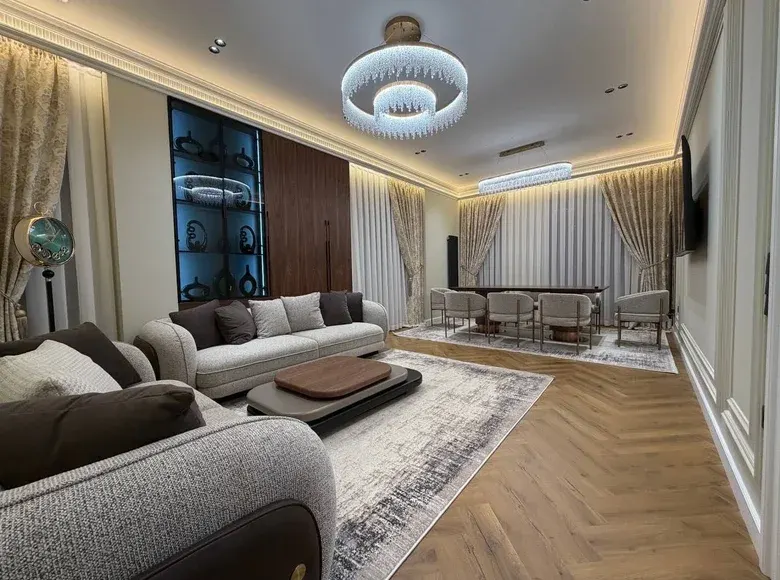 Сотилади 4 хонали квартира, 180 м², 6/9 қават — Миробод тумани