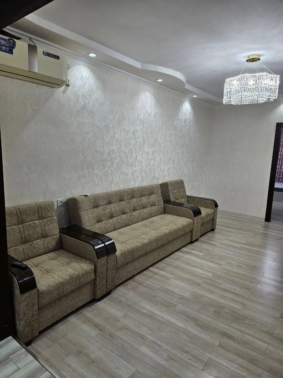 Сдаётся 3-комнатная квартира, 51 м², 1/4 этаж — Мирабадский район