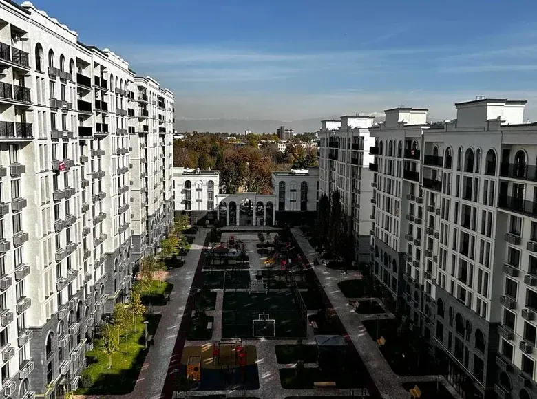 Sotiladi 2 xonali kvartira, 70 m², 10/12 qavat — Mirzo Ulugʻbek tumani