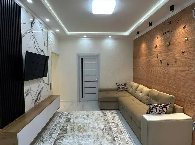 Продаётся 2-комнатная квартира, 52 м², 1/4 этаж — Чиланзарский район