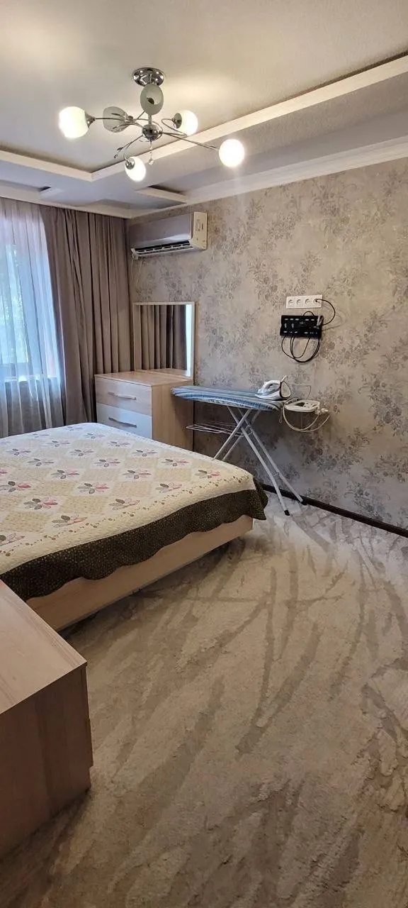 Ijaraga beriladi 3 xonali kvartira, 65 m², 2/5 qavat — Yakkasaroy tumani