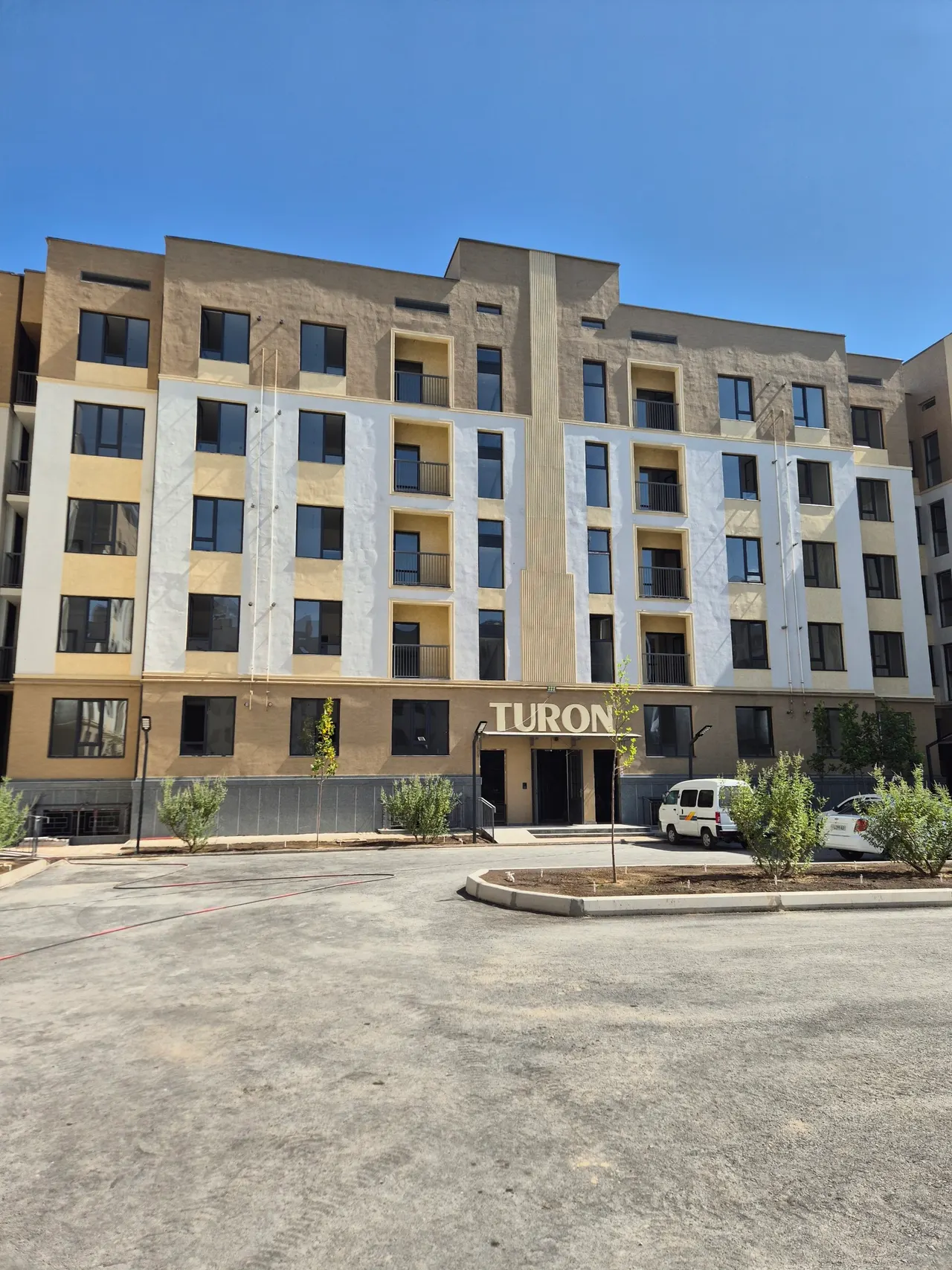 Сотилади 4 хонали квартира, 104 м², 1/5 қават — Сергели тумани