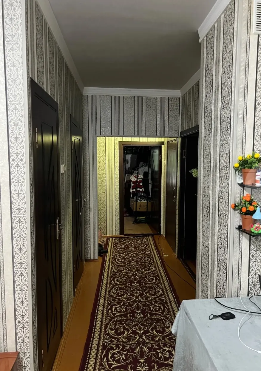Сотилади 2 хонали квартира, 60 м², 1/9 қават — Сергели тумани