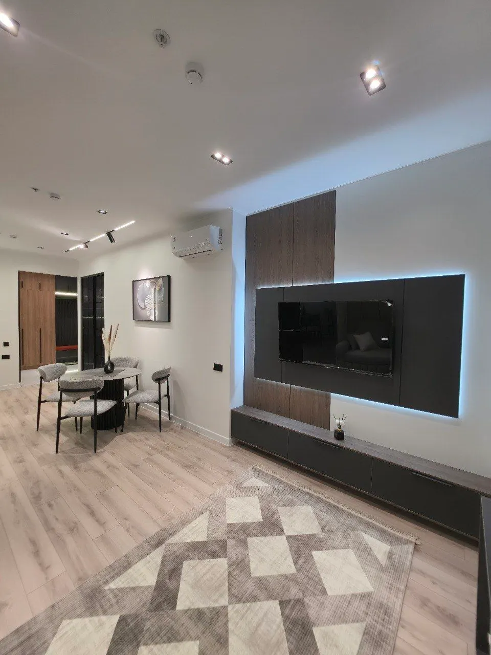 Продаётся 2-комнатная квартира, 60 м², 17/25 этаж — Мирзо-Улугбекский район